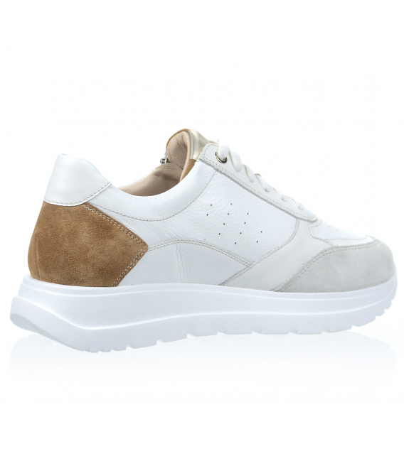 Amazing comfortable white sneakers N1026