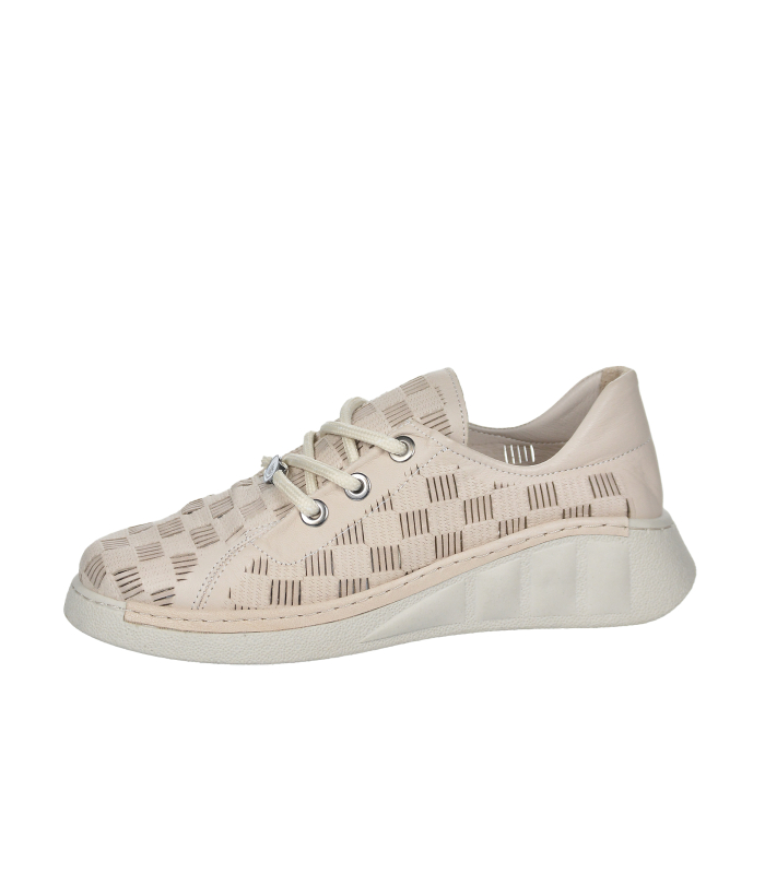 Beige comfortable perforated sneakers 100-766