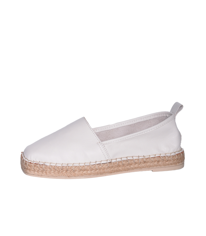 White comfortable low shoes 368-K605