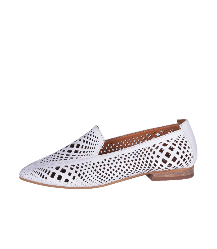 White perforated low shoes P291 901