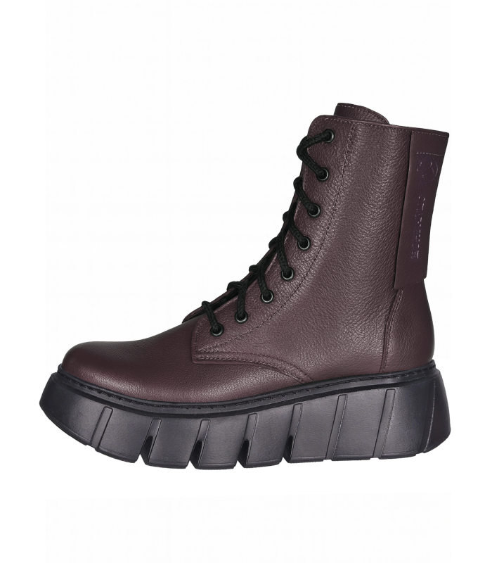 Brown workers on a solid sole 2502