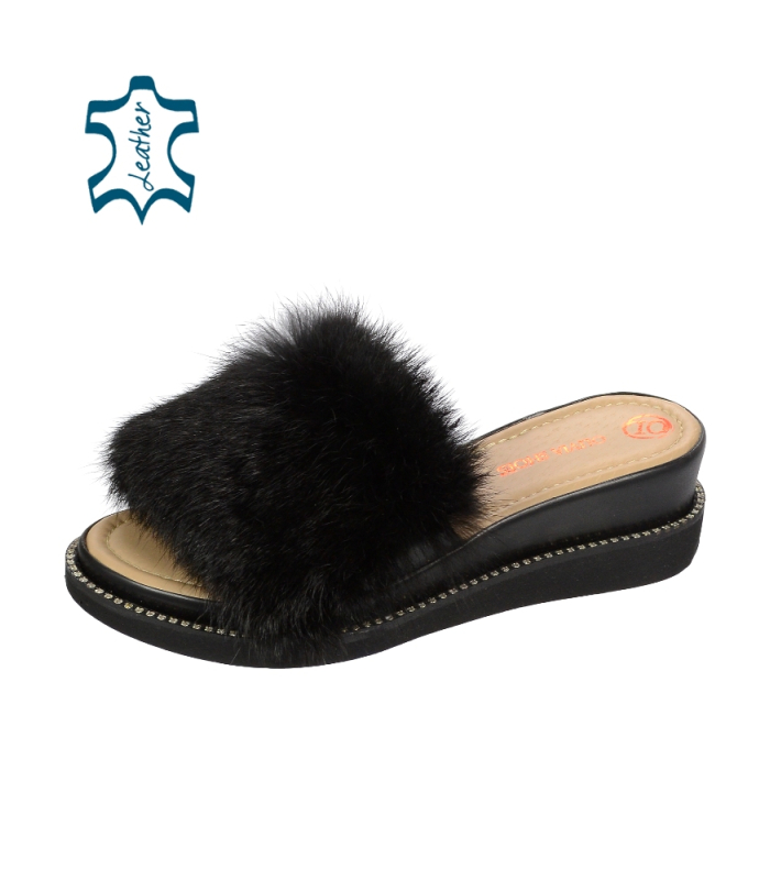 Women's black slippers with fur 3001