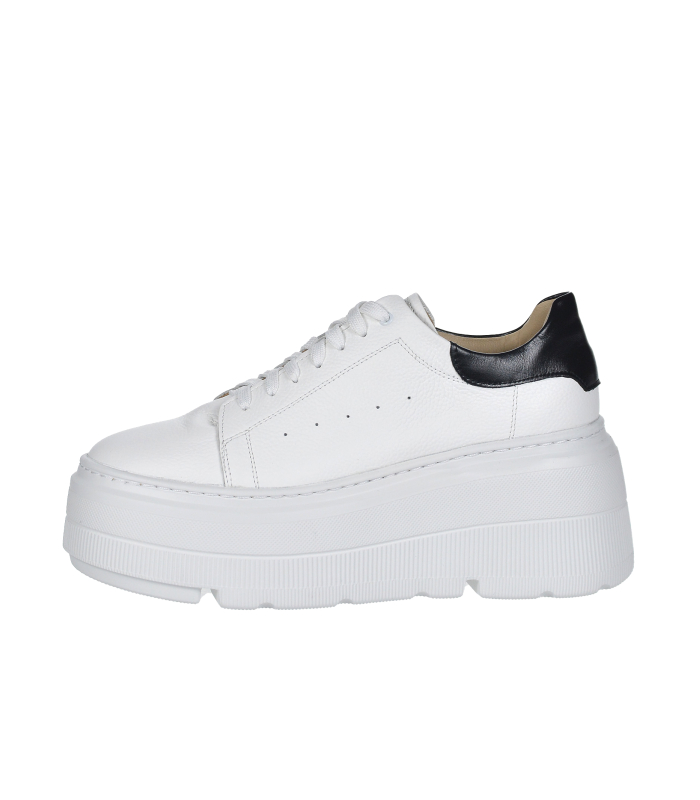 White leather sneakers on a white sole DTE 2489
