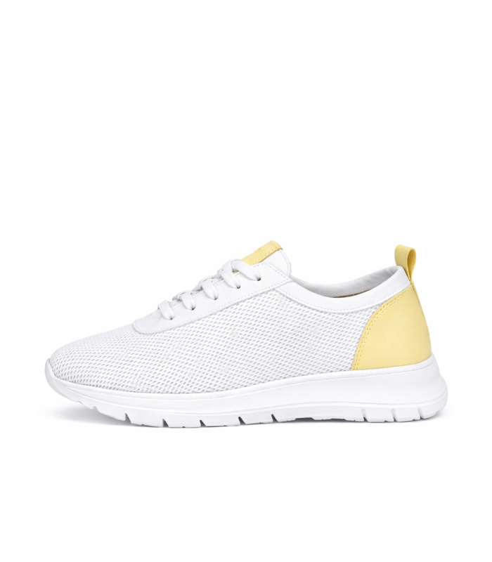 White sneakers with yellow detail 2531