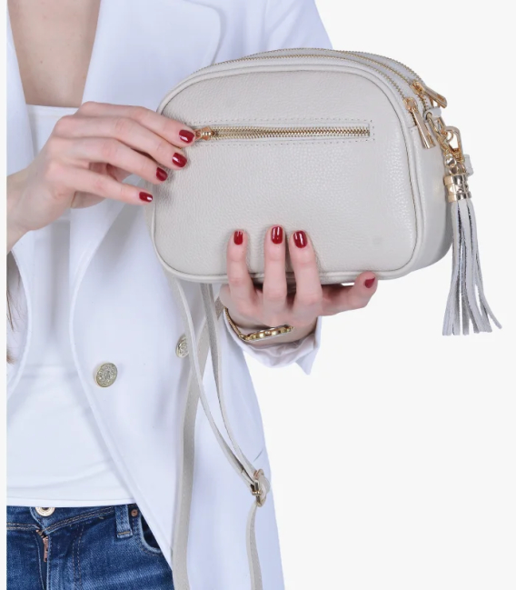 Discounted set beige perforated slip-on moccasins DTE054+Laura handbag