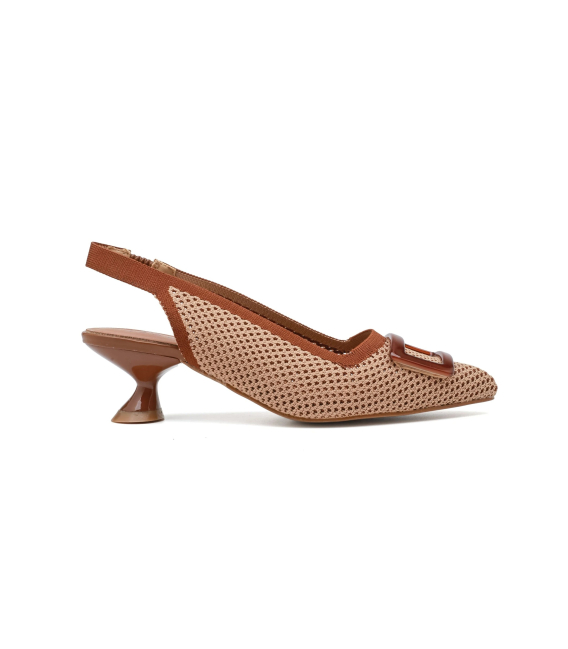 Women's perforated cinnamon sandals