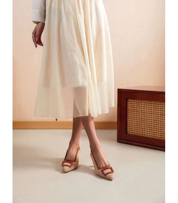 Women's perforated cinnamon sandals