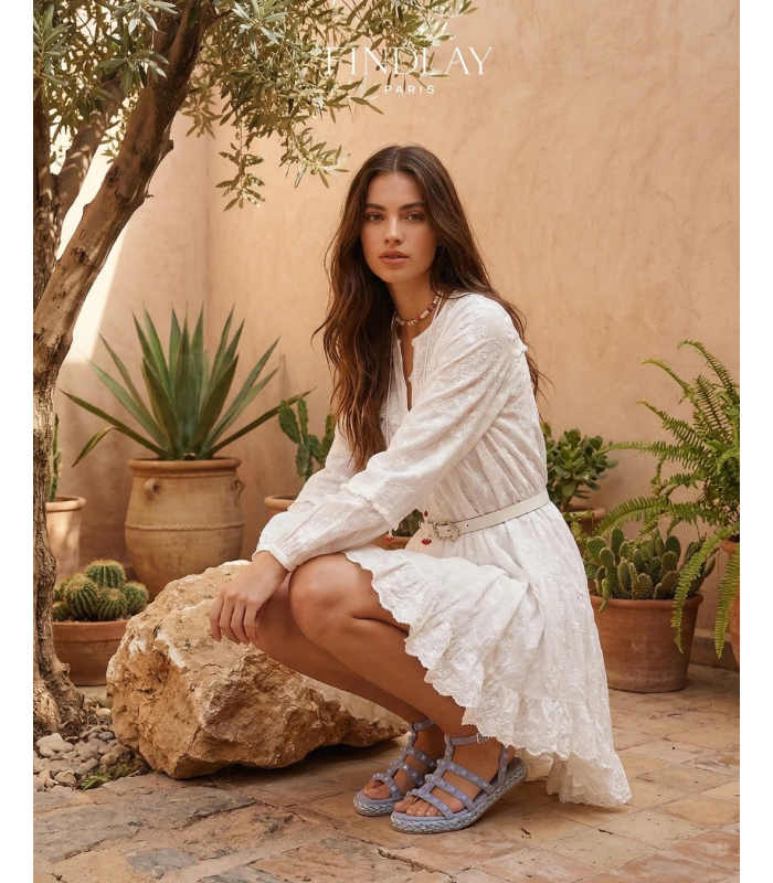 Blue sandals with rhinestones