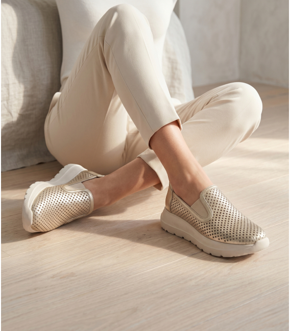 Gold perforated slip-on loafers DTE054