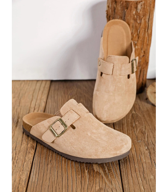 Women's closed beige slippers