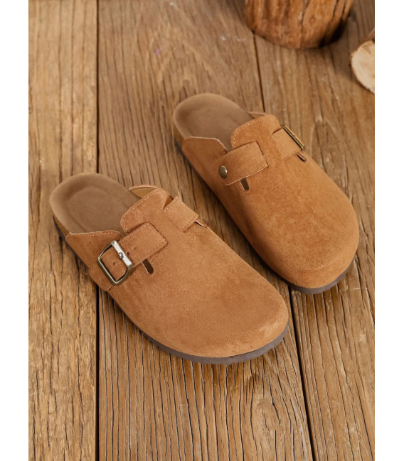 Women's closed cinnamon slippers