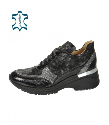 Black gray sneakers with a gray camouflage pattern on the sole TAMIRA DTE3307