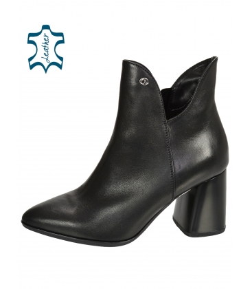 Black elegant ankle boots on heel 2237 