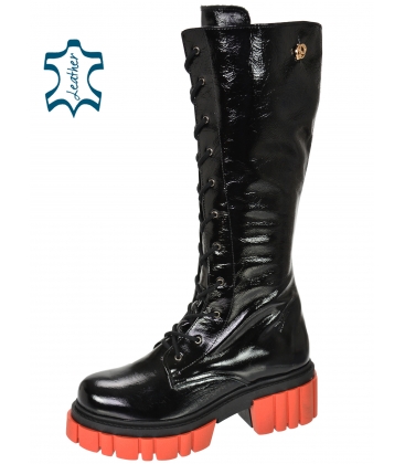 Black glossy high workers with pattern DCI2160