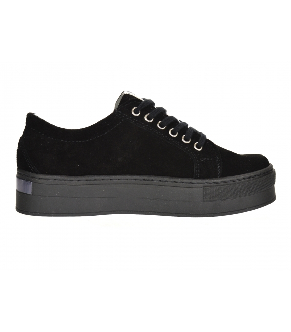 Black simple sneakers made of cut leather 7116