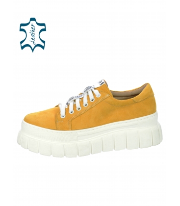 Mustard-yellow cut leather sneakers decorated with a silver OLIVIA strap on the sole ZUMA DTE3298