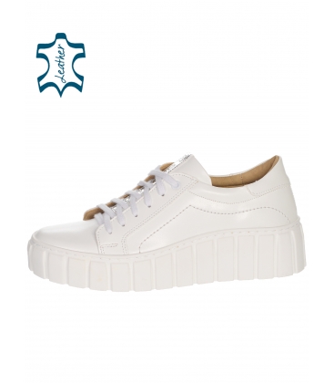 White simple leather sneakers with silver OLIVIA strap on the Rosella 7125 sole