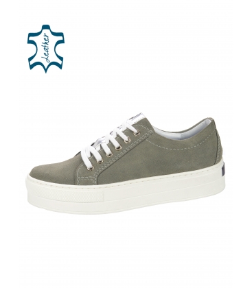 Gray sneakers made of brushed leather decorated with silver OLIVIA stripe 7116