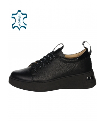 Black leather sneakers with decorative handle on the tongue and heel on a black-silver sole HOGA DTE040