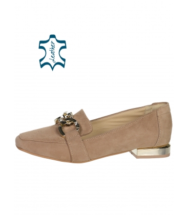 Beige elegant low shoes with gold decoration DBA2285