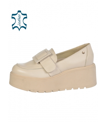 Beige ankle boots with a buckle on a higher platform K1657 beige groch + spod anica