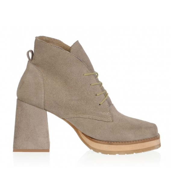 Capuchin ankle boots made of brushed leather on a thick heel 1659+582WELUR+bottom 1106