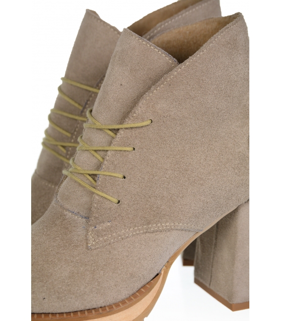 Capuchin ankle boots made of brushed leather on a thick heel 1659+582WELUR+bottom 1106