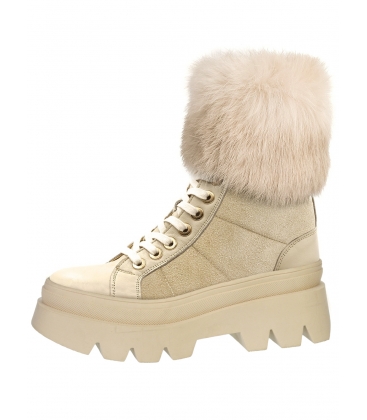 Beige ankle boots with fur - 3421