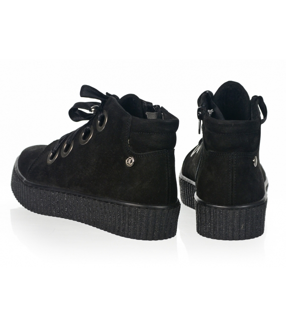 Black sneakers made of brushed leather 002