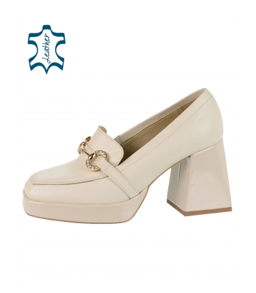 Beige extravagant pumps on a thick heel with decoration DLO2364