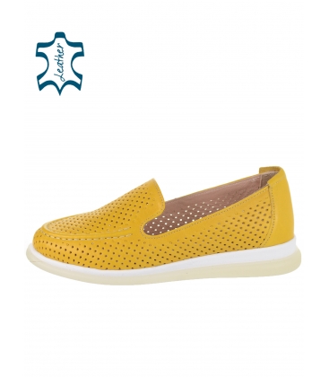 Yellow comfortable perforated shoes 1000