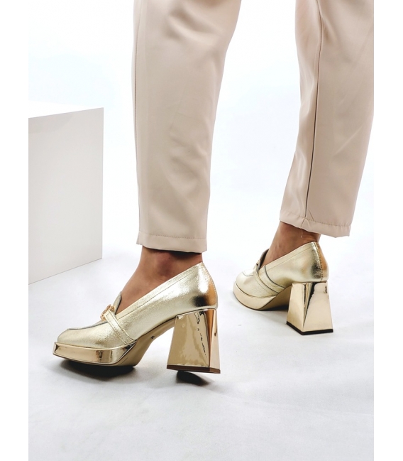 Gold extravagant pumps on a thick heel with decoration DLO2364