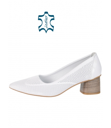 White comfortable perforated pumps DLO 001-06