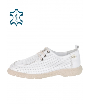 White comfortable ankle boots with logo OL 011-99