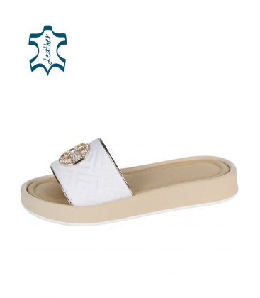White and gold stylish flip-flops with round decoration 7601