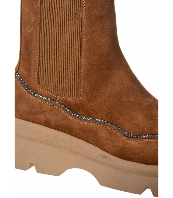 Cinnamon ankle boots with decorative trim 027-H.100