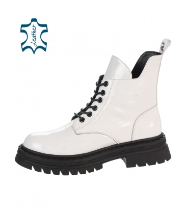 White ankle workers 021-801
