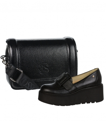 Discounted set of black ankle boots with a buckle on a higher platform K1657 + black Kali handbag