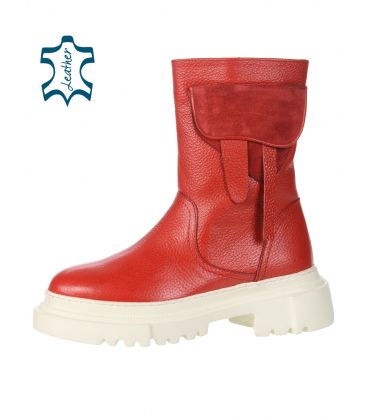 Red winter boots with side decoration 221369